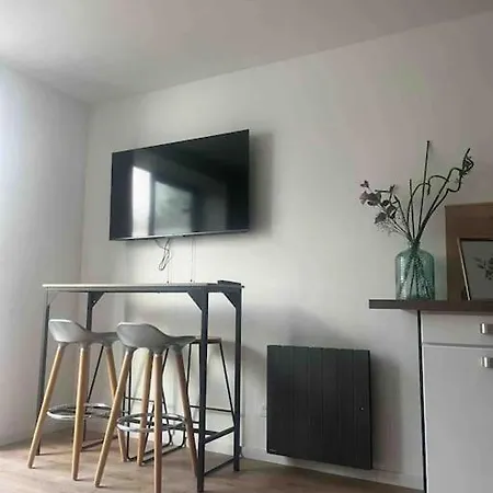 La Grange Eiffel Appartement Cosy Avec Parking Ferme Et Terrasse Wood Coutiches Exterior photo
