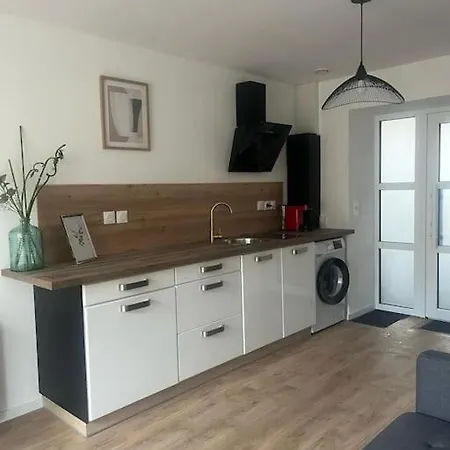 La Grange Eiffel Appartement Cosy Avec Parking Ferme Et Terrasse Wood Coutiches Exterior photo